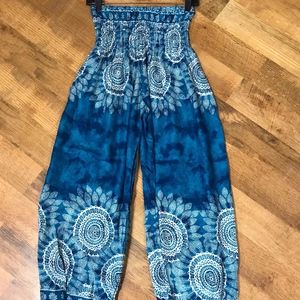 Mandalas printed pant.  High waist elastic.